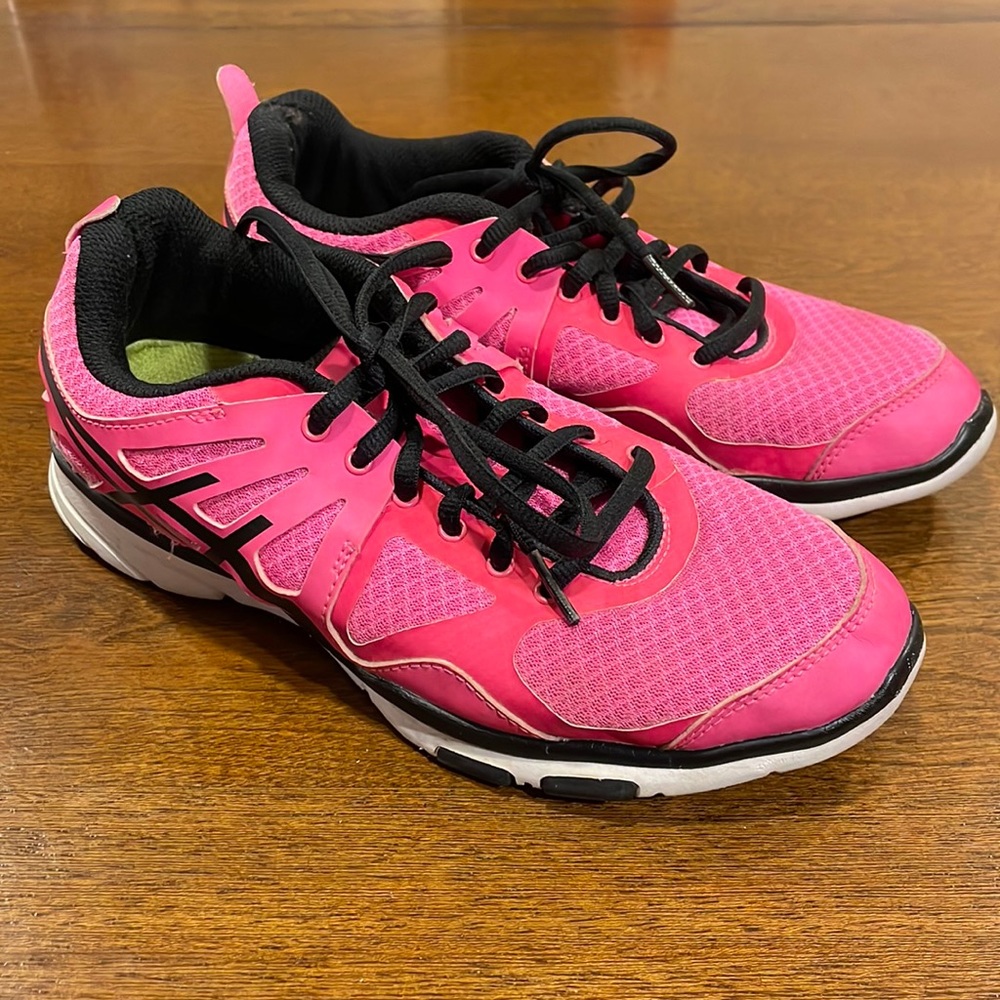 Asics Pink Black GeL Running Shoes size 8